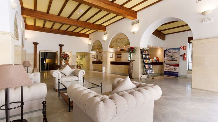 Hotel Guadacorte Park Lobby