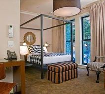 Inn @ St. Botolph Lobby
