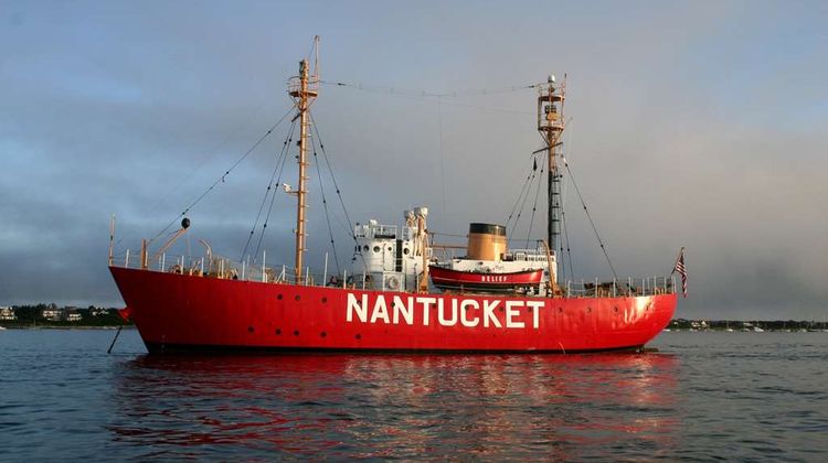Nantucket Inn Exterior