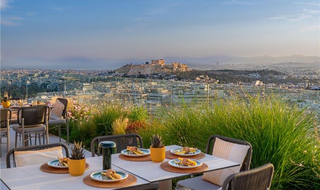 Saint George Lycabettus Hotel Exterior