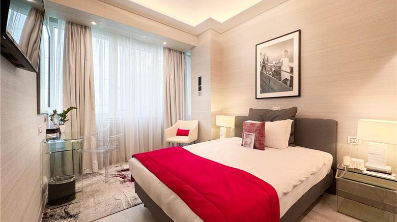 <b>Saint George Lycabettus Hotel Room</b>. Images powered by <a href="https://iceportal.shijigroup.com/" title="IcePortal" target="_blank">IcePortal</a>.