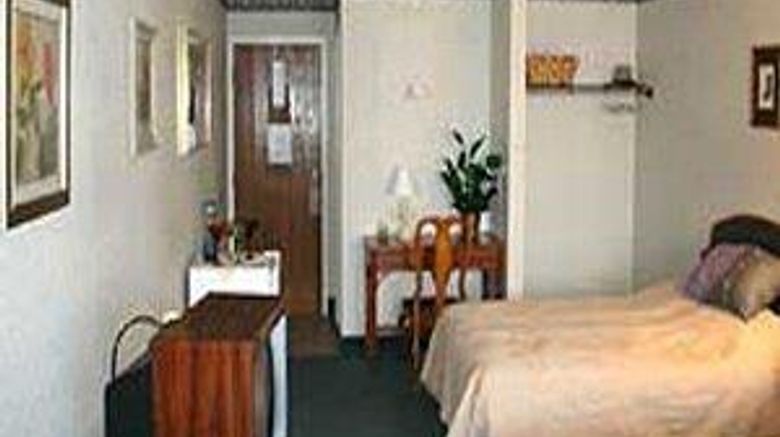 <b>Yarmouth Resort Room</b>. Images powered by <a href="https://iceportal.shijigroup.com/" title="IcePortal" target="_blank">IcePortal</a>.