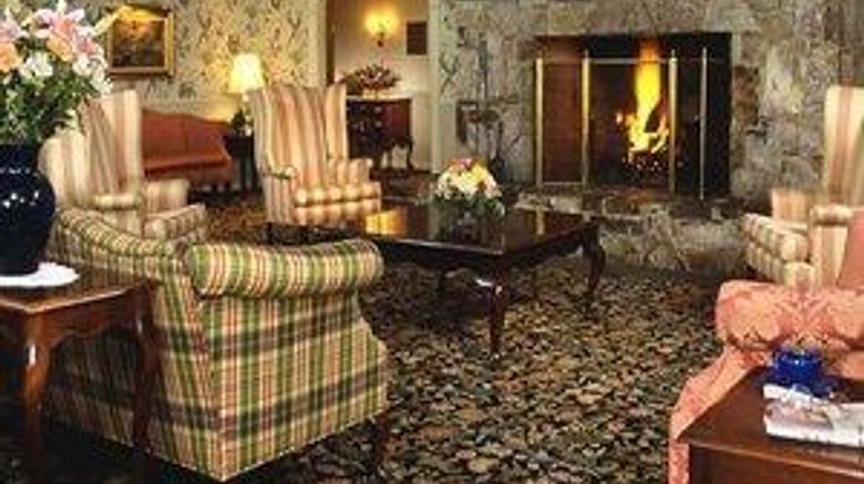 <b>White Mountain Hotel and Resort Lobby</b>. Images powered by <a href="https://iceportal.shijigroup.com/" title="IcePortal" target="_blank">IcePortal</a>.