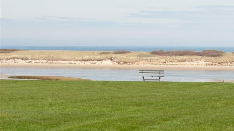 <b>The Dunes on the Waterfront Exterior</b>. Images powered by <a href="https://iceportal.shijigroup.com/" title="IcePortal" target="_blank">IcePortal</a>.