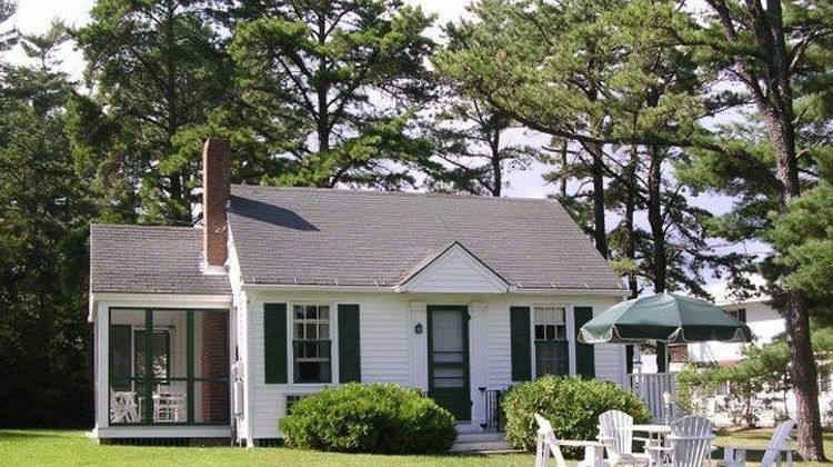 The Dunes on the Waterfront Exterior