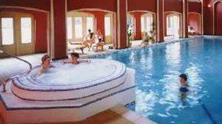 <b>La Waterfront Hotel Shenzhen Recreation</b>. Images powered by <a href="https://iceportal.shijigroup.com/" title="IcePortal" target="_blank">IcePortal</a>.