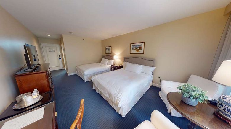 <b>Avon Old Farms Hotel Room</b>. Images powered by <a href="https://iceportal.shijigroup.com/" title="IcePortal" target="_blank">IcePortal</a>.