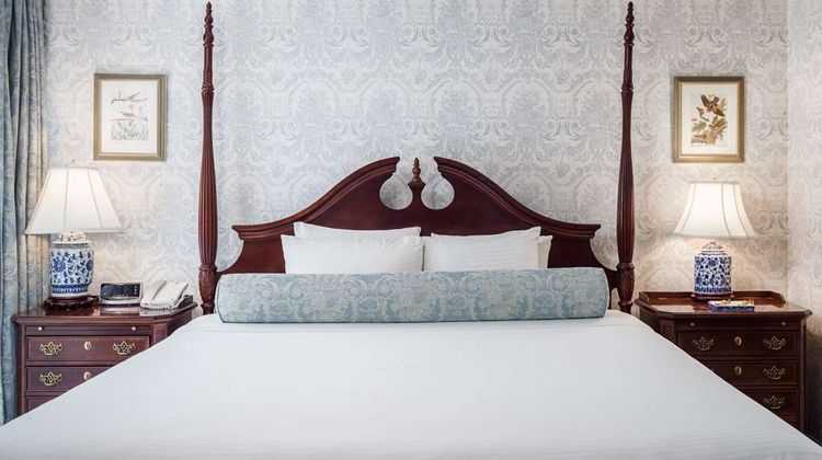 Farmington Inn Room