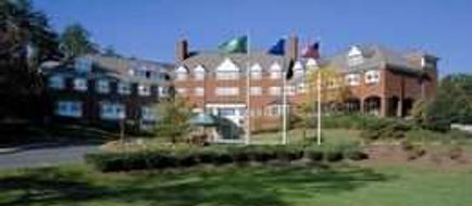 The Simsbury Inn Exterior