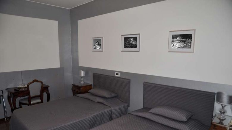 <b>Admiral Hotel Room</b>. Images powered by <a href="https://iceportal.shijigroup.com/" title="IcePortal" target="_blank">IcePortal</a>.