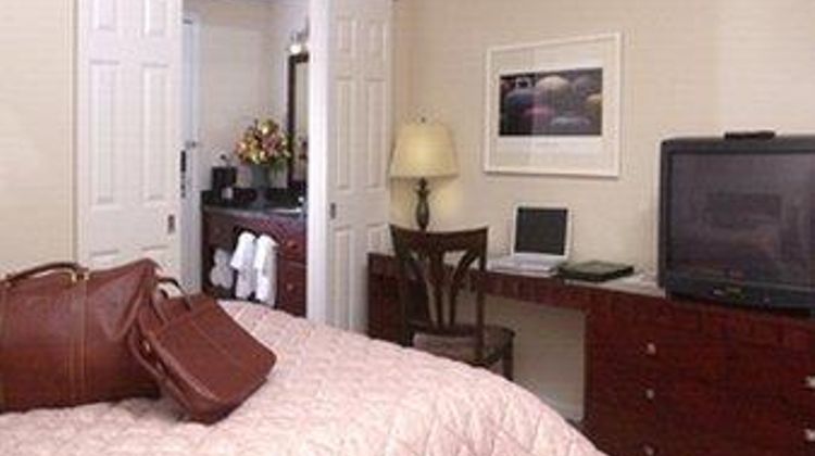Hotel Montreal Room