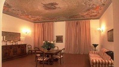 Hotel Urbani