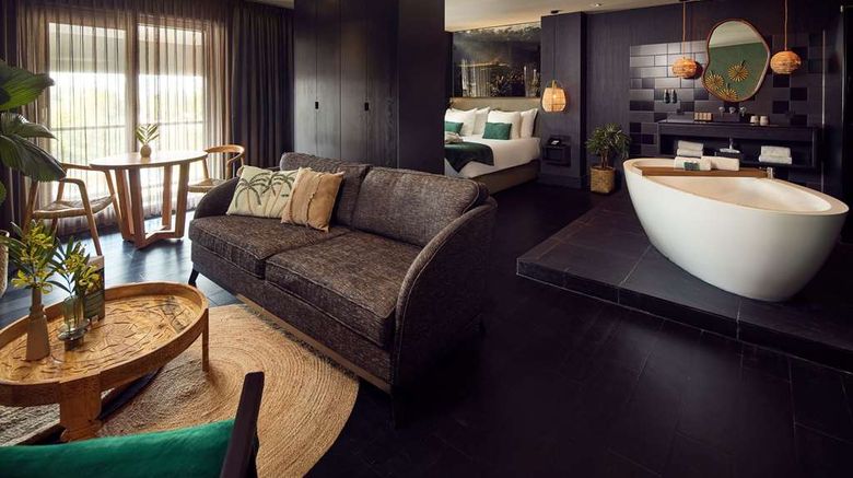 <b>Van der Valk Hotel Breukelen Suite</b>. Images powered by <a href="https://iceportal.shijigroup.com/" title="IcePortal" target="_blank">IcePortal</a>.