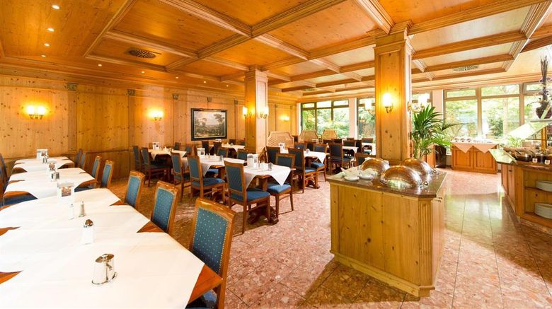 <b>Kings Center Hotel Restaurant</b>. Images powered by <a href="https://iceportal.shijigroup.com/" title="IcePortal" target="_blank">IcePortal</a>.