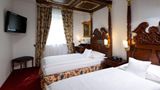 <b>Kings Center Hotel Room</b>. Images powered by <a href="https://iceportal.shijigroup.com/" title="IcePortal" target="_blank">IcePortal</a>.
