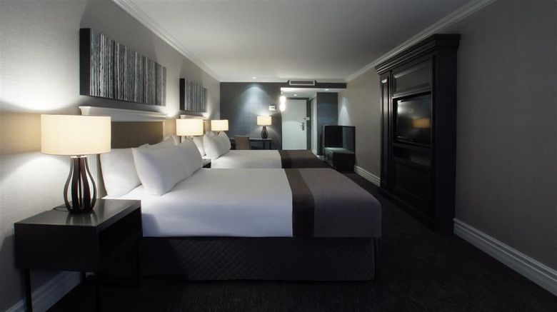 <b>Hotel Manoir Victoria Room</b>. Images powered by <a href="https://iceportal.shijigroup.com/" title="IcePortal" target="_blank">IcePortal</a>.