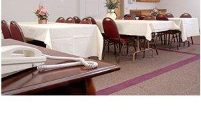 <b>Watson's Regency Suites Meeting</b>. Images powered by <a href="https://iceportal.shijigroup.com/" title="IcePortal" target="_blank">IcePortal</a>.