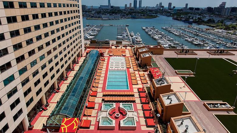 <b>Golden Nugget Hotel & Casino AC Pool</b>. Images powered by <a href="https://iceportal.shijigroup.com/" title="IcePortal" target="_blank">IcePortal</a>.