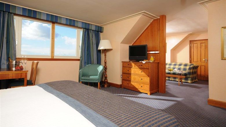 <b>Carnoustie Golf Hotel & Spa Suite</b>. Images powered by <a href="https://iceportal.shijigroup.com/" title="IcePortal" target="_blank">IcePortal</a>.
