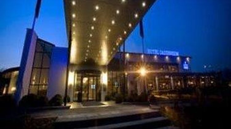 Van der Valk Hotel Casino Sassenheim Exterior