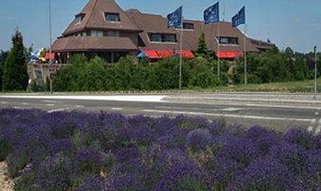 Van der Valk Hotel Stein-Urmond Exterior