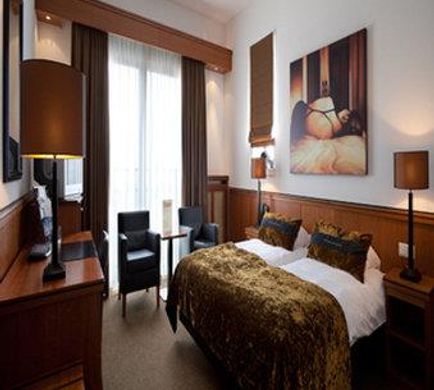TheaterHotel de Oranjerie Room