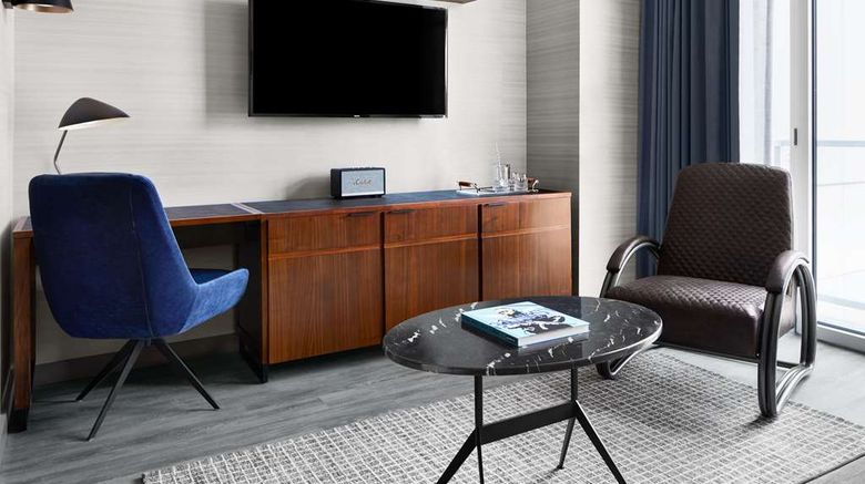 <b>Gansevoort Meatpacking Hotel Suite</b>. Images powered by <a href="https://iceportal.shijigroup.com/" title="IcePortal" target="_blank">IcePortal</a>.