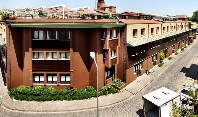 Armada Old City Hotel Exterior