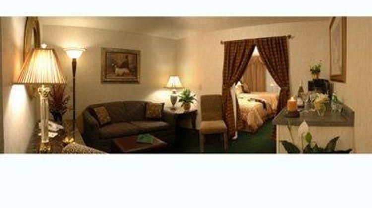 Roosevelt Inn & Suites Room