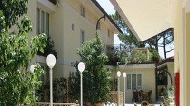 <b>Hotel Logos Exterior</b>. Images powered by <a href="https://iceportal.shijigroup.com/" title="IcePortal" target="_blank">IcePortal</a>.