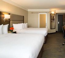 Saskatoon Inn & Conference Centre Room