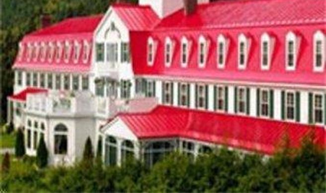 Tadoussac Hotel Exterior