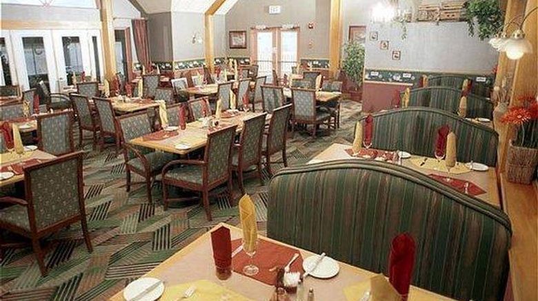 <b>Riverside Resort & Conference Center Restaurant</b>. Images powered by <a href="https://iceportal.shijigroup.com/" title="IcePortal" target="_blank">IcePortal</a>.