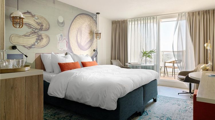 Carlton Beach Hotel Room