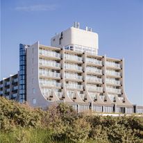 Carlton Beach Hotel