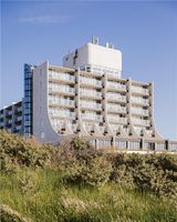 Carlton Beach Hotel