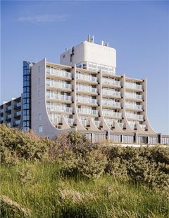 Carlton Beach Hotel