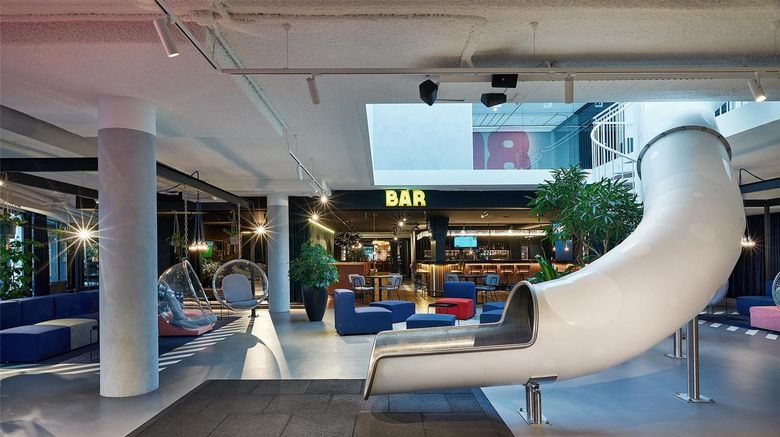 <b>HUP Hotel Lobby</b>. Images powered by <a href="https://iceportal.shijigroup.com/" title="IcePortal" target="_blank">IcePortal</a>.