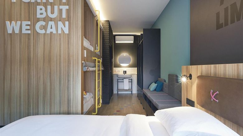 <b>HUP Hotel Room</b>. Images powered by <a href="https://iceportal.shijigroup.com/" title="IcePortal" target="_blank">IcePortal</a>.