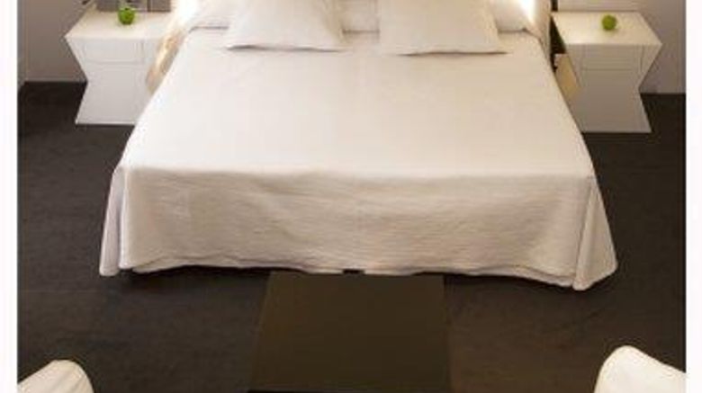 <b>Room Mate Hotel Mario Suite</b>. Images powered by <a href="https://iceportal.shijigroup.com/" title="IcePortal" target="_blank">IcePortal</a>.