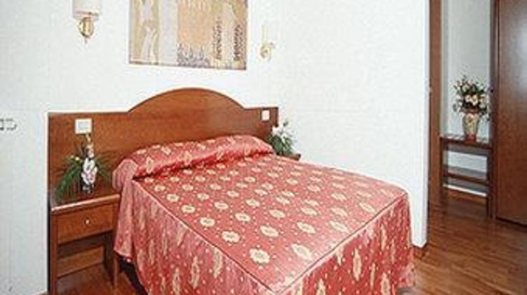 Hotel Accademia Room