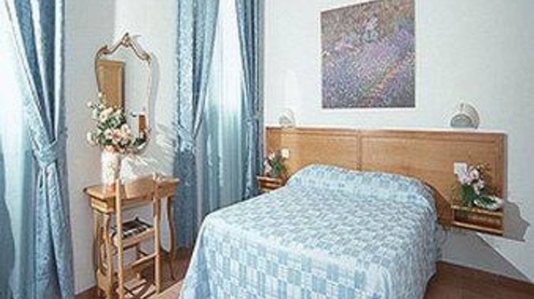 Hotel Accademia Room