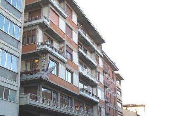 Alamanni Hotel Exterior