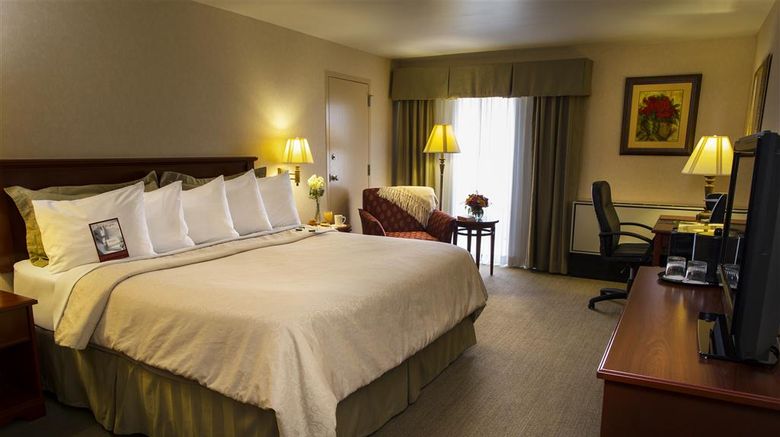 <b>RIT Inn & Conference Ctr Room</b>. Images powered by <a href="https://iceportal.shijigroup.com/" title="IcePortal" target="_blank">IcePortal</a>.