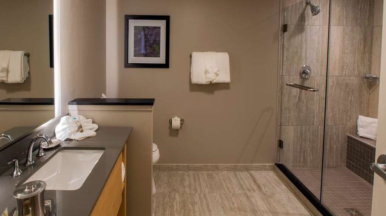 <b>Hotel Ithaca Suite</b>. Images powered by <a href="https://iceportal.shijigroup.com/" title="IcePortal" target="_blank">IcePortal</a>.