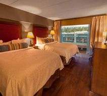 Hotel Ithaca Room