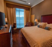 Hotel Ithaca Room