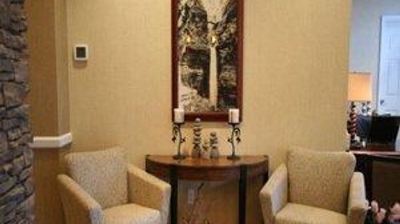 <b>Watkins Glen Harbor Hotel Lobby</b>. Images powered by <a href="https://iceportal.shijigroup.com/" title="IcePortal" target="_blank">IcePortal</a>.