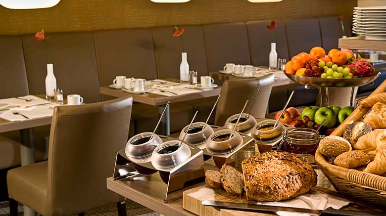 <b>Hotel Conti Duisburg Restaurant</b>. Images powered by <a href="https://iceportal.shijigroup.com/" title="IcePortal" target="_blank">IcePortal</a>.