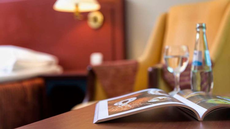 Sorat Hotel Brandenburg Room